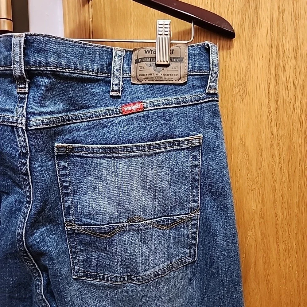 Wrangler Jeans Premium Quality Men Relaxed Boot 34×32 Blue Denim - Picture 6 of 10